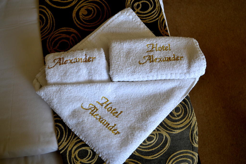 Alexander Hotel Asenovgrad Quarto foto